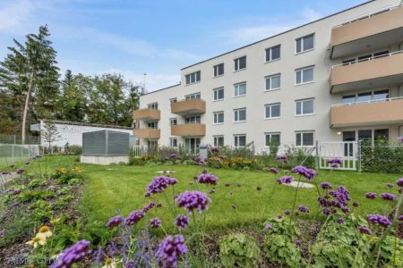 JETZT EINZIEHEN & SPÄTER KAUFEN – PROVISIONSFREI: Geförderte 3-Zimmer-Wohnung mit Balkon in Neunkirchen - Photo 3