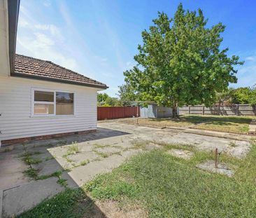 Convenient Living in Wendouree - Photo 4