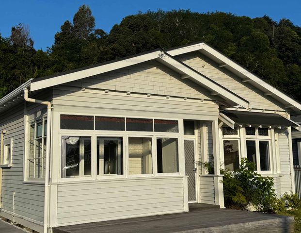 Clifford Street Rental - Photo 1