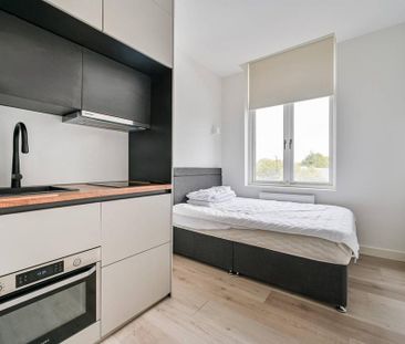 Studio to rent - Photo 6