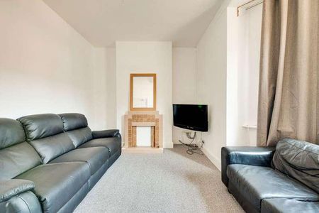 St Martins Terrace, Canterbury, CT1 - Photo 4