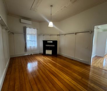 157 Russell Street, Newtown QLD 4350 - House For Rent | Domain - Photo 2