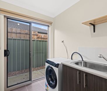 Wyndham Vale - Photo 3