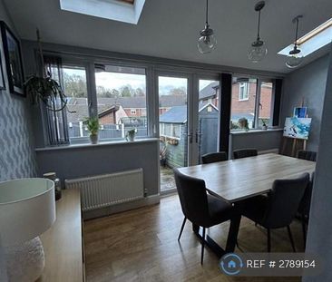 3 bedroom terraced house to rent - Photo 5