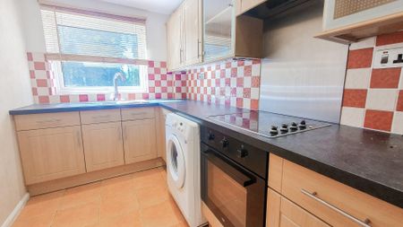 Kestrel Court, Ware - Photo 4