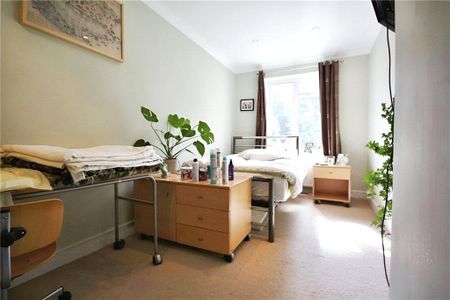 4 bedroom detached house to rent - Photo 5