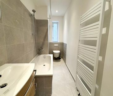 3 Zimmer Wohnung möbliert befristet NEU renoviert mit Küche - Photo 5