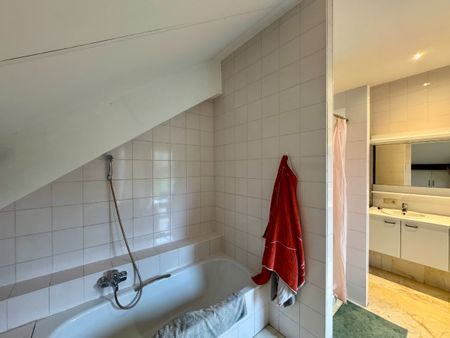 Lichtrijk penthouse met 3 slaapkamers in centrum Hoeilaart - Photo 3