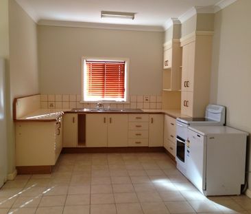 Three bedroom home with Granny Flat - Photo 3