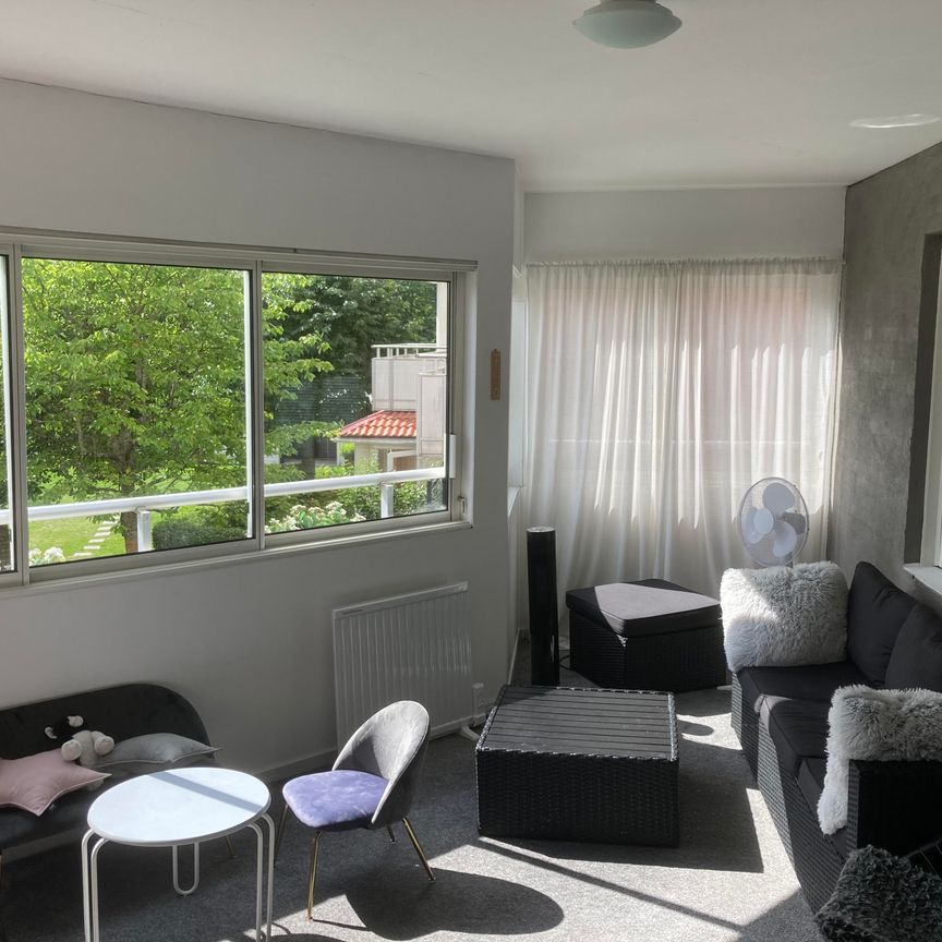 Poesigatan, Örebro - Foto 1