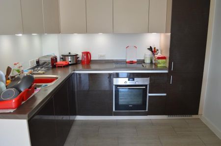 2 bedroom apartment to rent - Photo 3