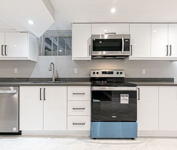 For Lease - 23 Tall Pines Trail, East Gwillimbury, Ontario - Photo 3