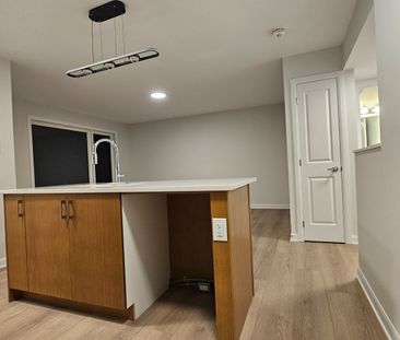 For Lease - 801 Glenroy Gilbert Drive Unit# 17, Barrhaven, Ontario - Photo 6