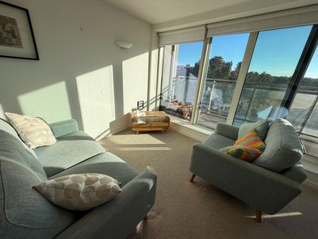 2 Bed Flat, Mapleton Road, SW18 - Photo 2
