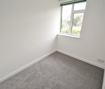 3 bedroom detached bungalow to rent - Photo 4