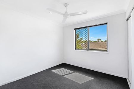 Centrally Located Labrador Townhouse - Photo 3