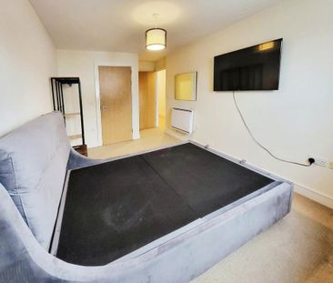 2 bedroom flat to rent - Photo 2