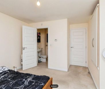 4 bedroom detached house to rent - Photo 4