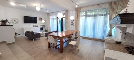 Unfurnished Six Bedroom House - Sub Arina Park - Fotografie 3