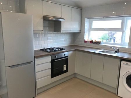 Donnington Bridge Road, Upper Flat, Cowley - Photo 2