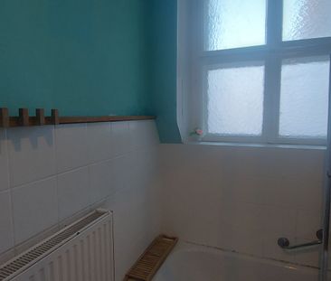 3-ZIMMER ALTBAUMIETWOHNUNG IN KREMS - Photo 1