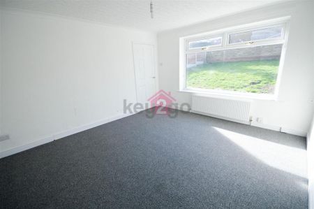 3 bedroom terraced house to rent - Photo 2