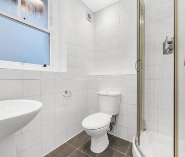 3 bedroom apartment to rent - Photo 1