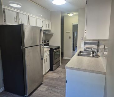 Newly Renovated!! 2 Bedroom Condo in Riverside Meadows Only $1095 a Mo - Photo 1