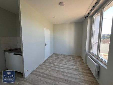 Location Appartement 1 pièce 16m² POITIERS 86000 - Photo 3