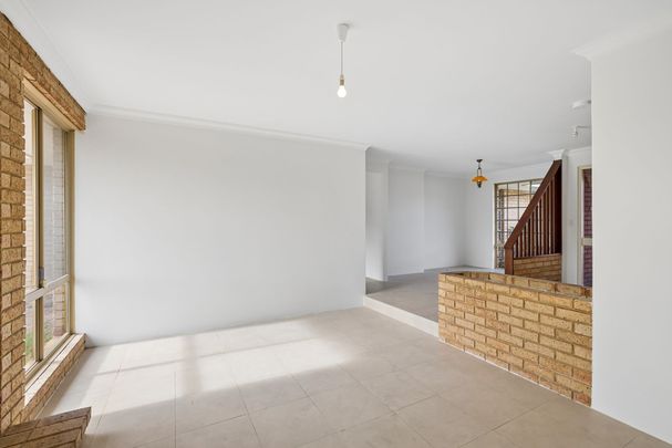 5 Barcombe Way, Leeming WA 6149 - Photo 1