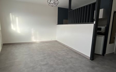 Appartement à louer - Photo 2