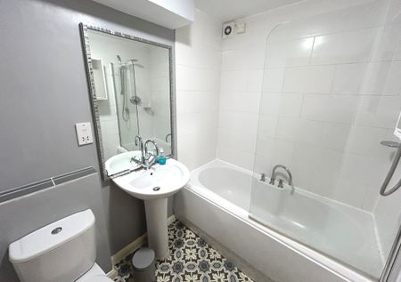 5A Harrington Road - Photo 4