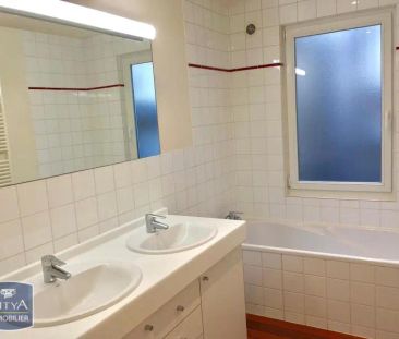 Appartement à louer 3 pièces 69.85m² - Photo 3