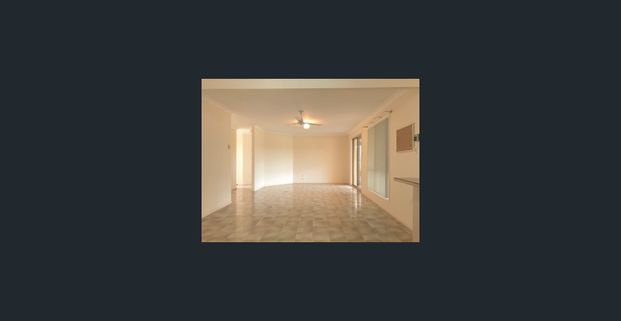 4 BEDROOM HOME IN THE HILLVIEW ESTATE - Photo 1