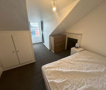 Nethergate -, Dundee - Photo 2