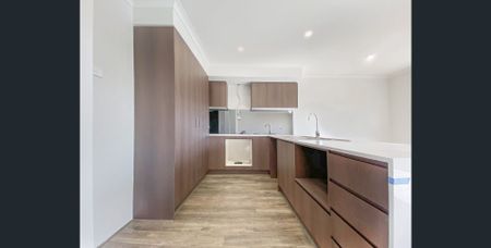 Modern Family Living in Prime Truganina Location! - Photo 2