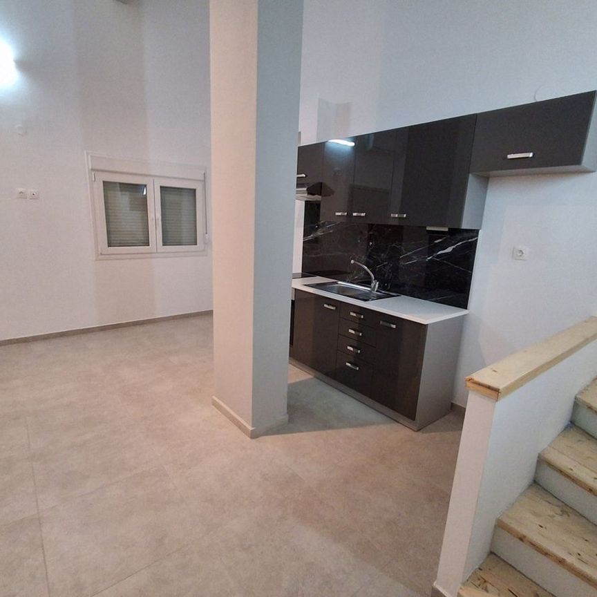 Loft για ενοικίαση Κέντρο (Μενεμένη) - Φωτογραφία 1