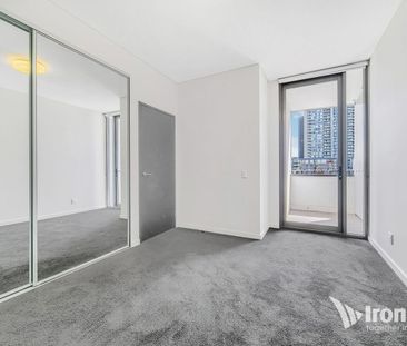 North Facing Two Bedrooms Apartment - Photo 3