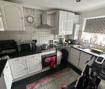 2 bedroom maisonette to rent - Photo 1