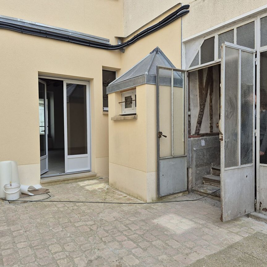 Location Appartement 1 pièce 31m² - Photo 1