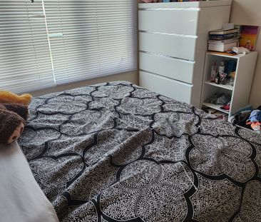 For Lease - 680 Courtney Valley Road Unit# Upper, Mississauga, Ontario - Photo 2