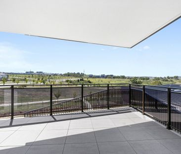Stylish and Contemporary Design - Photo 1