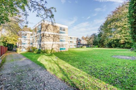 2 bedroom flat to rent - Photo 2