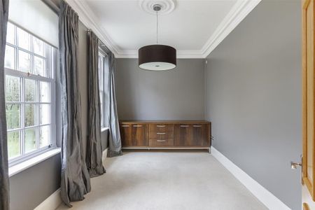 8 bedroom detached house to rent - Photo 3