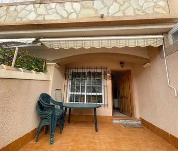 Alquiler de chalet adosado en Calle los Rosales - Photo 3