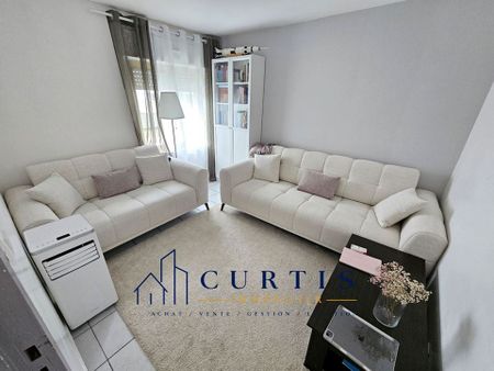 Location Appartement 2 pièces 41m² LE CHAMBON FEUGEROLLES 42500 - Photo 3