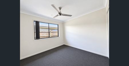 Modern, Spacious Family Home located in Pimpama - Photo 4