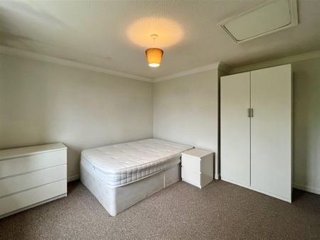 Hartford Court, Newcastle Upon Tyne - Photo 3