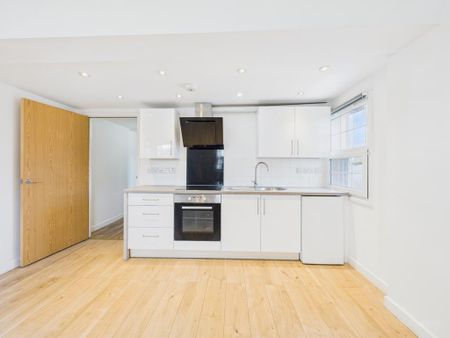 1 bedroom flat to rent - Photo 5