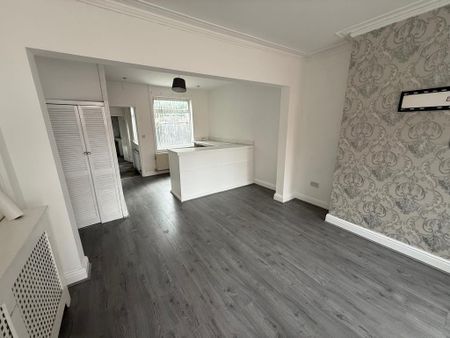 2 bedroom terraced house to rent - Photo 3